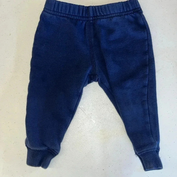 Set of 4 pairs of 12-month Sweatpants - Picture 8 of 12